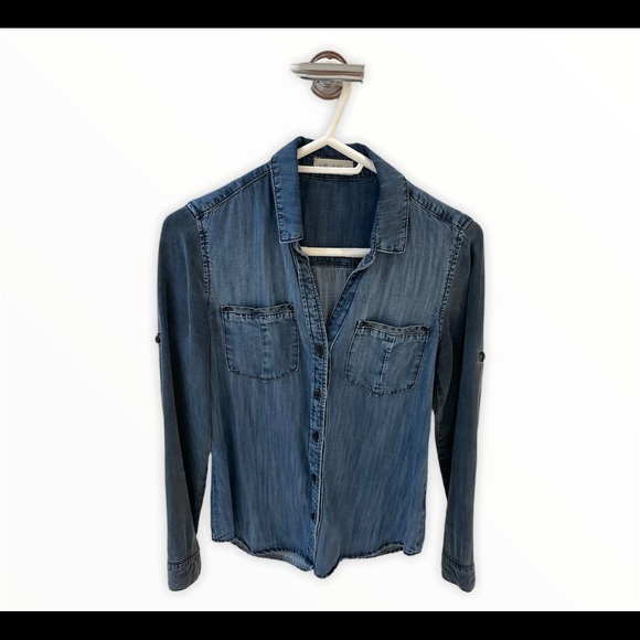Bella Dahl Tops - Bella Dahl blue denim top size XS